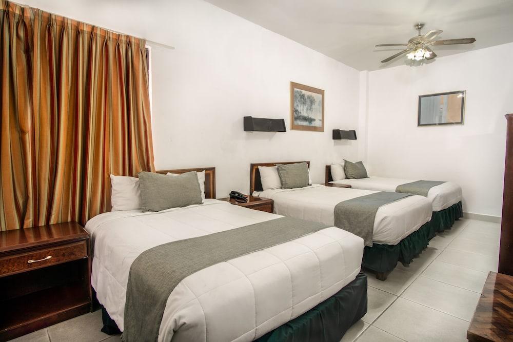 Hotel Premier Saltillo Coahuila ภายนอก รูปภาพ
