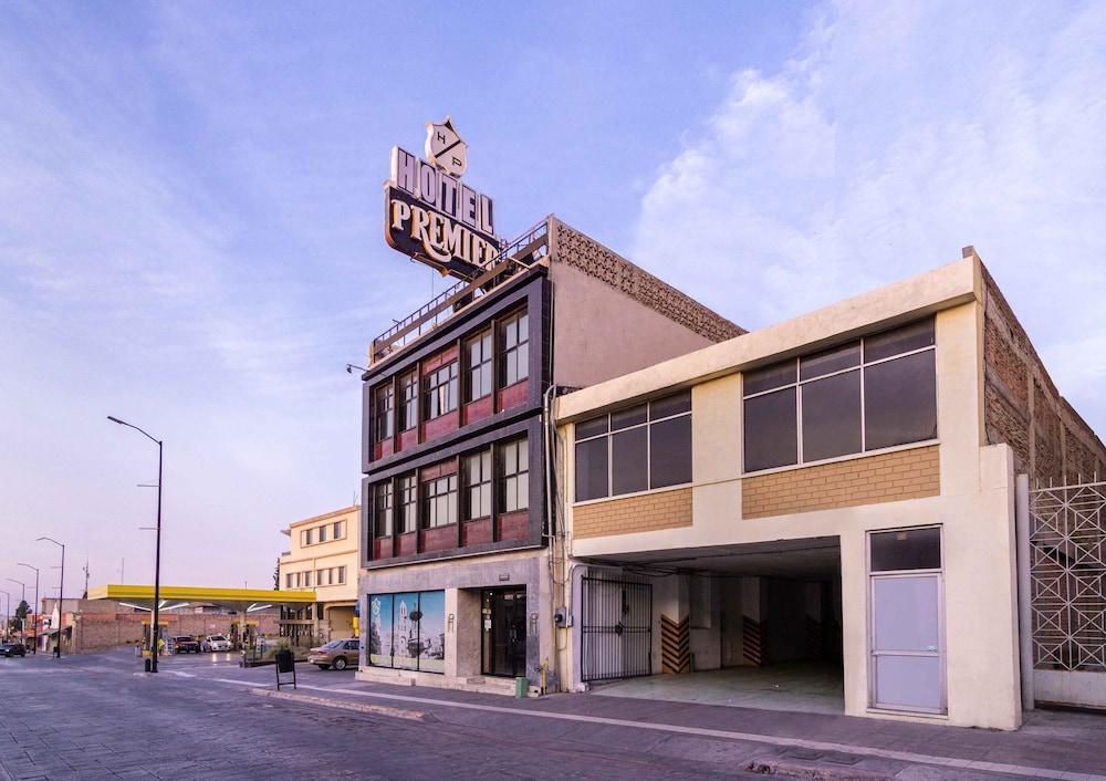 Hotel Premier Saltillo Coahuila ภายนอก รูปภาพ