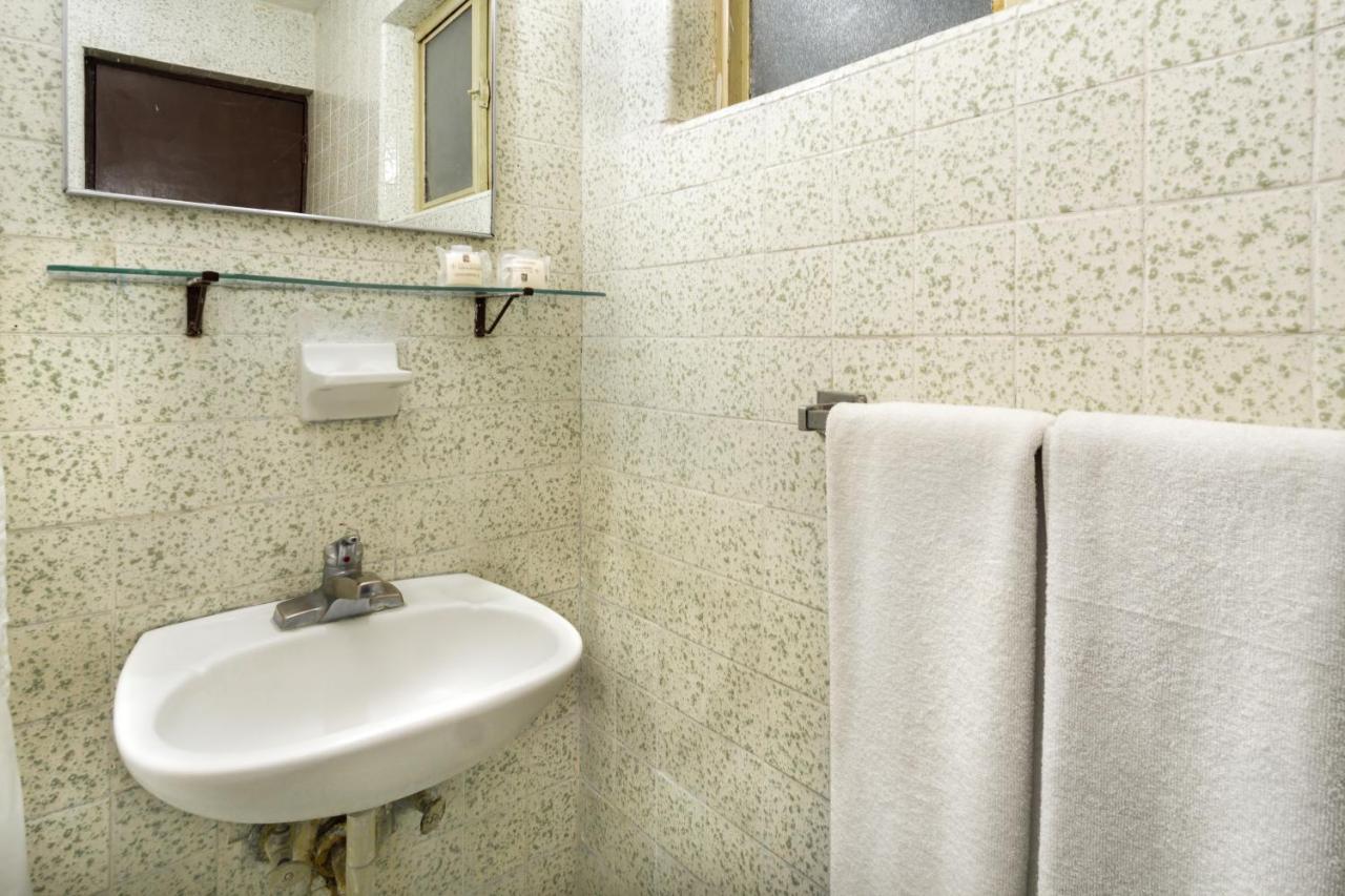 Hotel Premier Saltillo Coahuila ภายนอก รูปภาพ